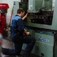 Cilinderkop vlakken bij Vekoma